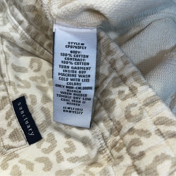 NWT- Sanctuary Animal Print Peace Joggers Sz Large - Picture 5 of 6